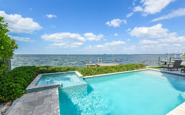Bayfront Paradise