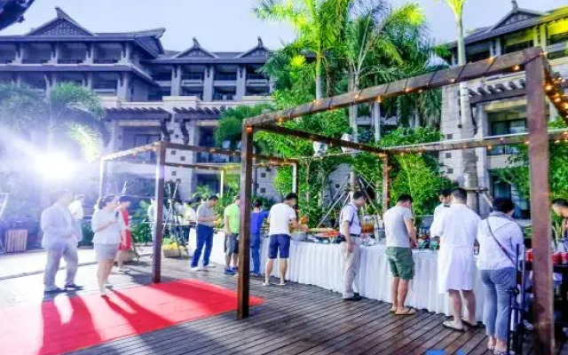 Hainan Qizi Bay New Century Resort