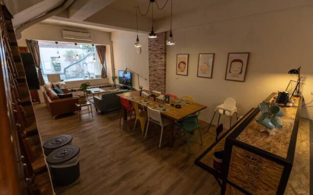 Cozy House Hostel