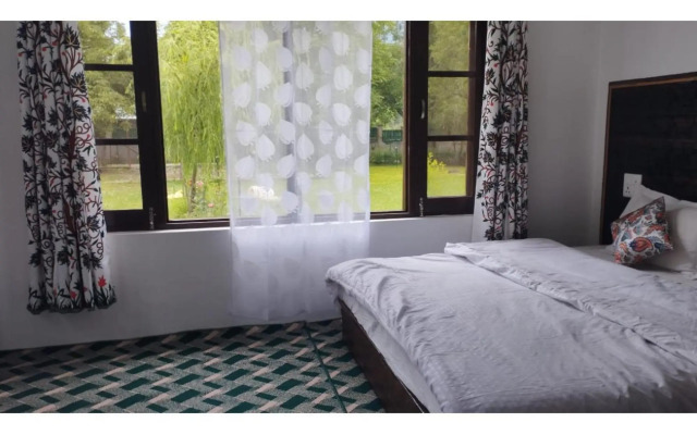 Zebrina Guest House