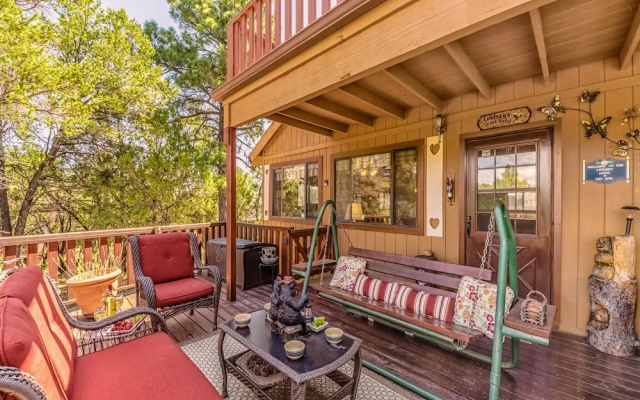 Mockingbird Cabin by Ruidoso Vacation Rentals