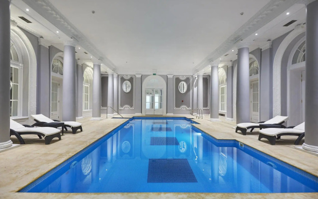 The Waldorf Hilton, London