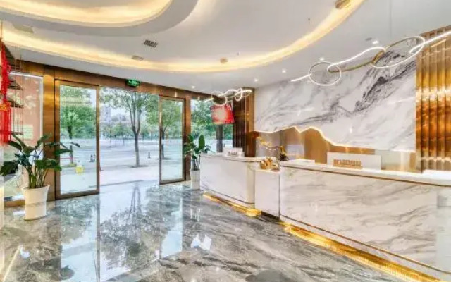 Yueyi Zhixuan Hotel (Huaihua South Railway Station, Wanda)