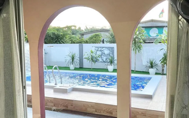 Teratai Homestay Batu Buruk