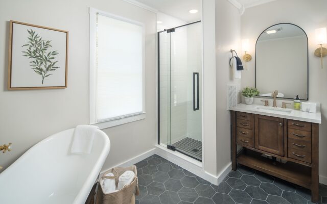 The Victorian Inn Blowing Rock