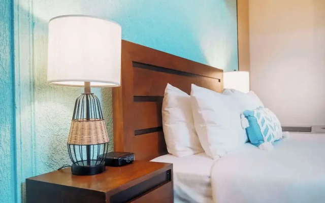 Manta Lodge Hotel and Dive Centre