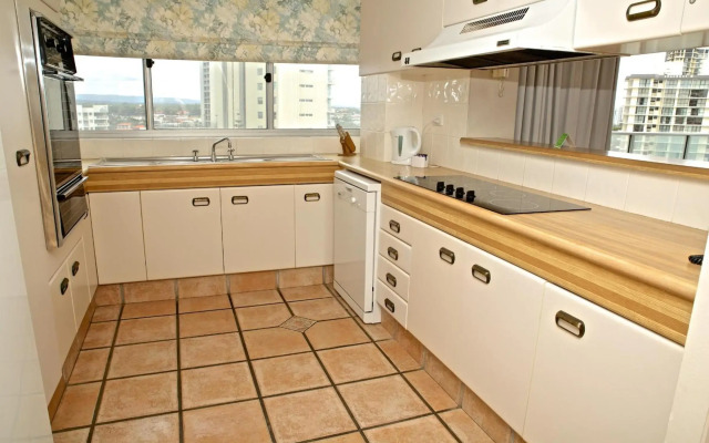 Hi Surf Beachfront Resort Apartments