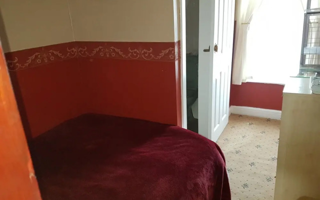The Cresta Guest House