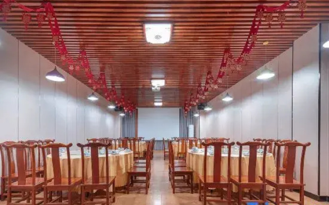 Fuyachengzhi Hotel (Nanning Guangxi Sports Center)