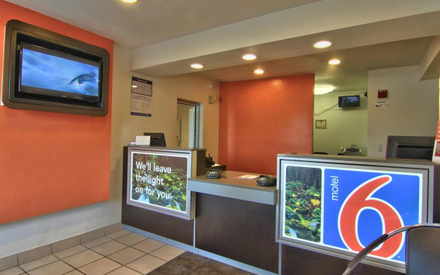 Motel 6 Woodland, CA – Sacramento Airport