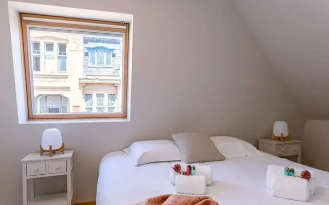 Centrally Located Apartment With Sunny Terrace