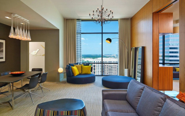 The Westin Galleria Dallas