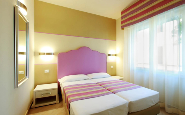 Hotel Souvenir - Image 5