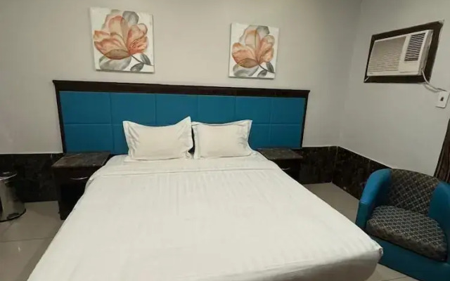 Al Thanaa Al Raqi Serviced Apartments