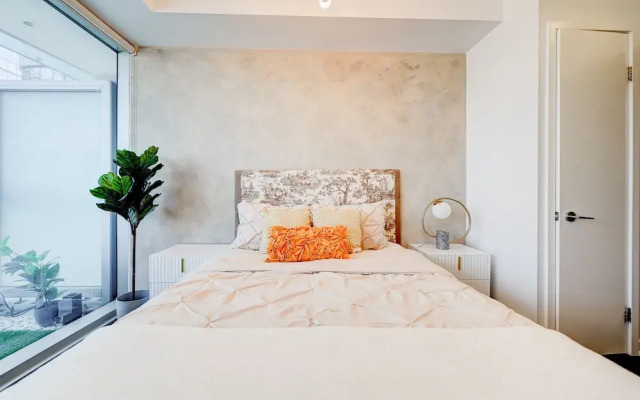 SkyTree Modern Suites
