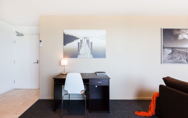 ALLINDA, 1BDR Melbourne Apartment