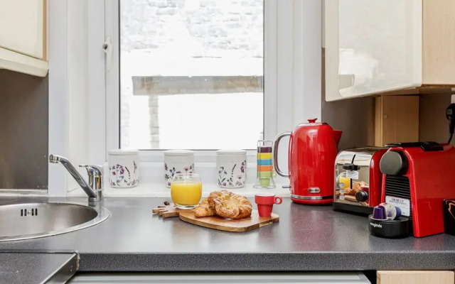 Trendy Covent Garden Apartment