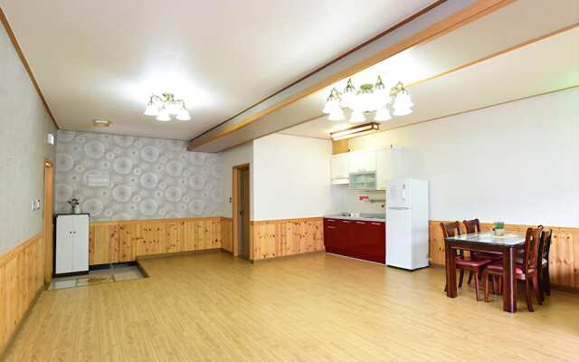 Miryang Skygarden Pension