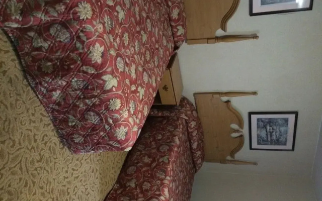 Budget Inn