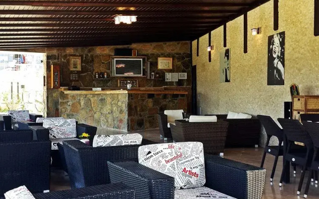 Sestra Apartments