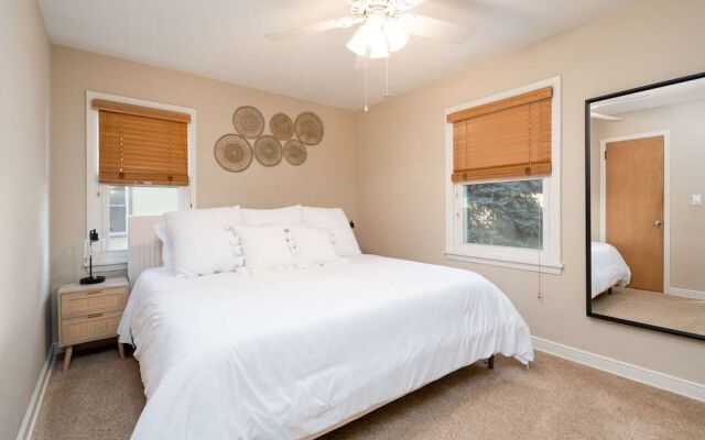 Beard Avenue Bungalow!