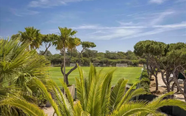 Vicky Rae Beach House