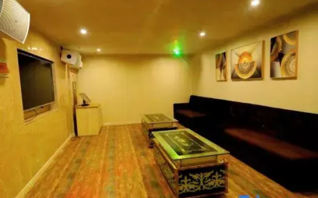 MaiTiNi Hotel