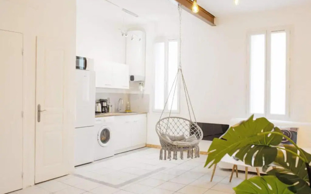 GregBnb-com - T2 Cocooning et chaise hamac -10min Gare