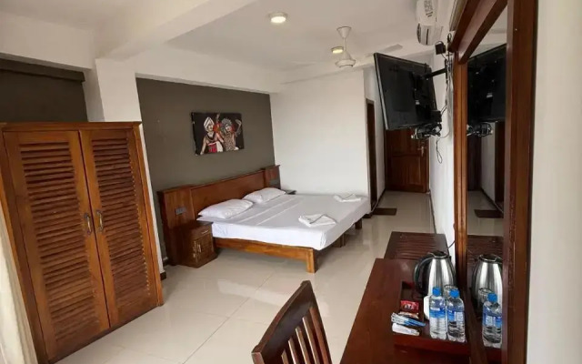 No. 11 Residence