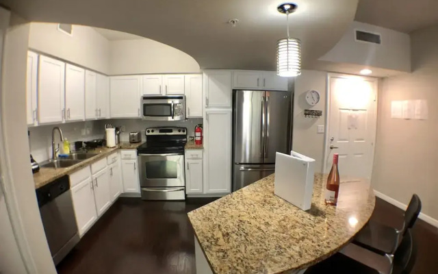 Private Condos by Ideal Experience