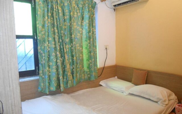 Silver Ganges Paying Guest House