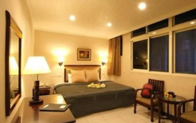 Puti Commercial Hotel