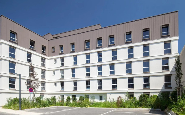 B&B HOTEL Paris Romainville Noisy-le-Sec