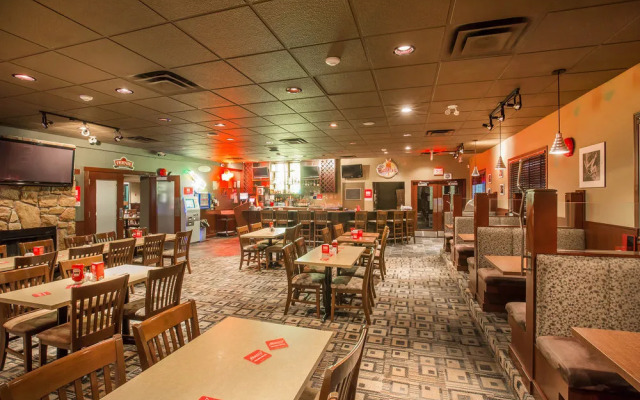 Econo Lodge Inn & Suites Cranbrook