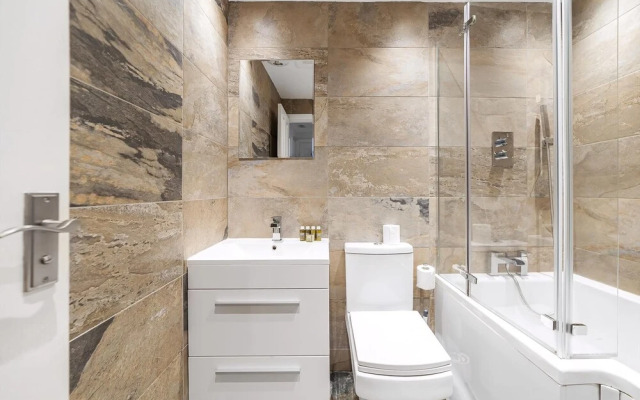 Period Flat in Islington With Modern Charm