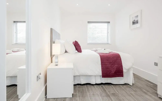 Roomspace Apartments -The Legacy