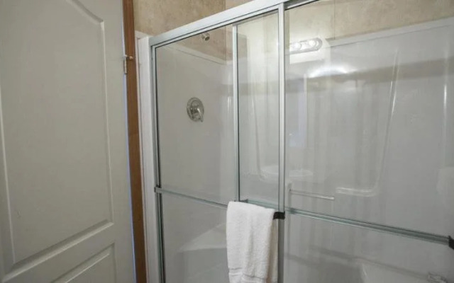 Cuero Oilfield Housing