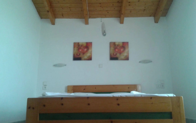 Dallas Valtos Studios