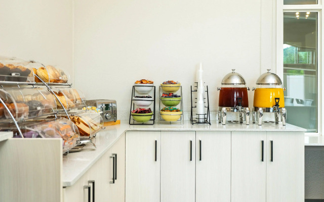 Quality Inn & Suites