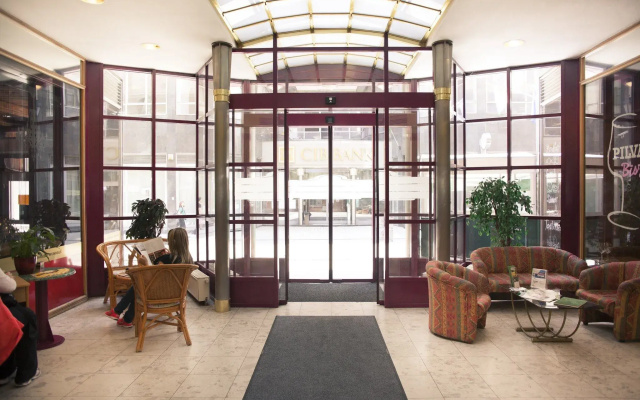 City Hotel Pilvax