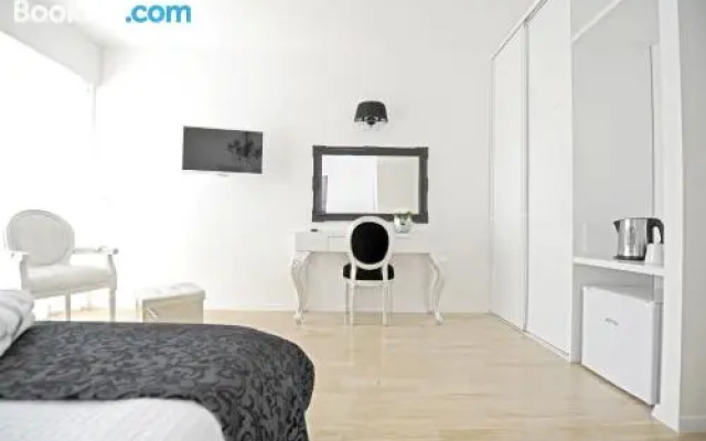 Tinel Superior Residence