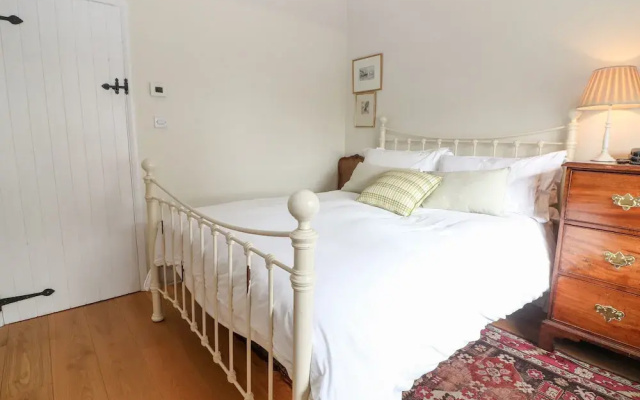 Holly Cottage