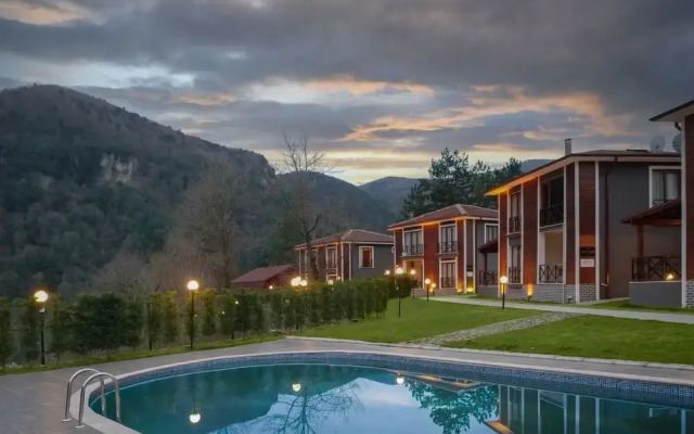 Mila Garden Villas & Bungalows