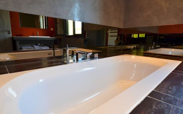 A Casa di Lou piscine jacuzzi Moriani