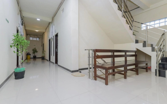 RedDoorz Syariah near Universitas Jember