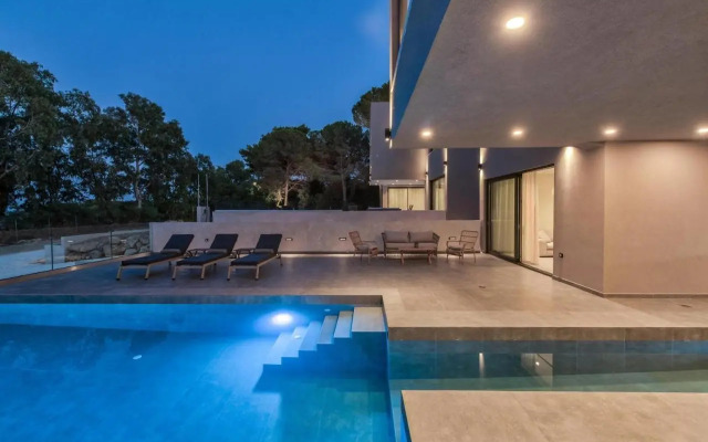 Luxury Villa Mon I Vassilikos