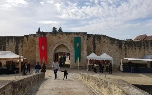 Kyriad Direct Brie Comte Robert