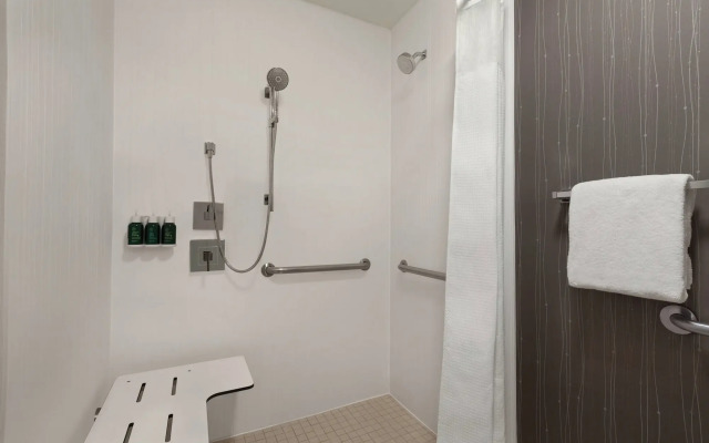 Courtyard by Marriott Salinas Monterey