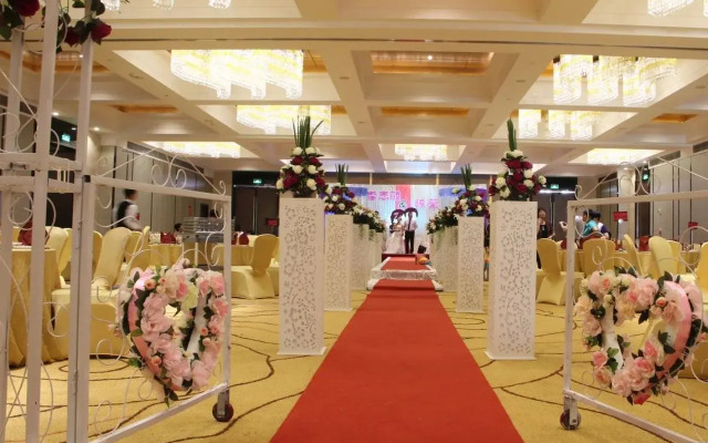 Heyuan Mels Welton Evergreen Lake Hotel