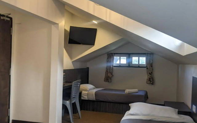 Hillview Inn